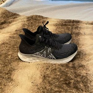 New Balance 1080 V10 sz 9.5